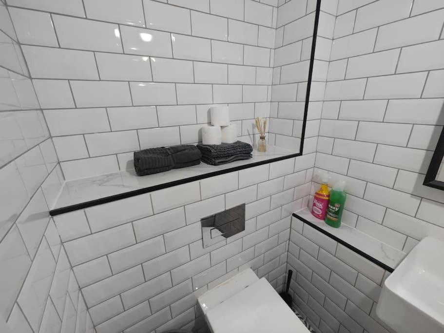 Apartamento New Studio Flat In Old Street - Zone 1 Londres Exterior foto