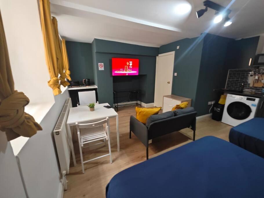 Apartamento New Studio Flat In Old Street - Zone 1 Londres Exterior foto